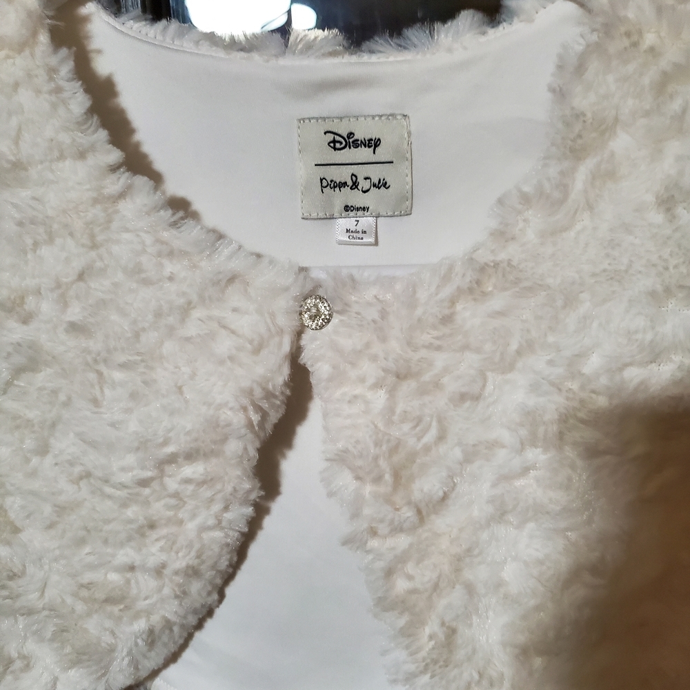 Girls white soft little jacket to go over dresses or shirts,Stunning,Size 7 - Picture 7 of 7